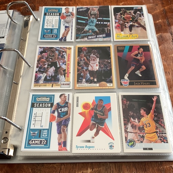 360 Basketball Card Lot - Picture 13 of 17